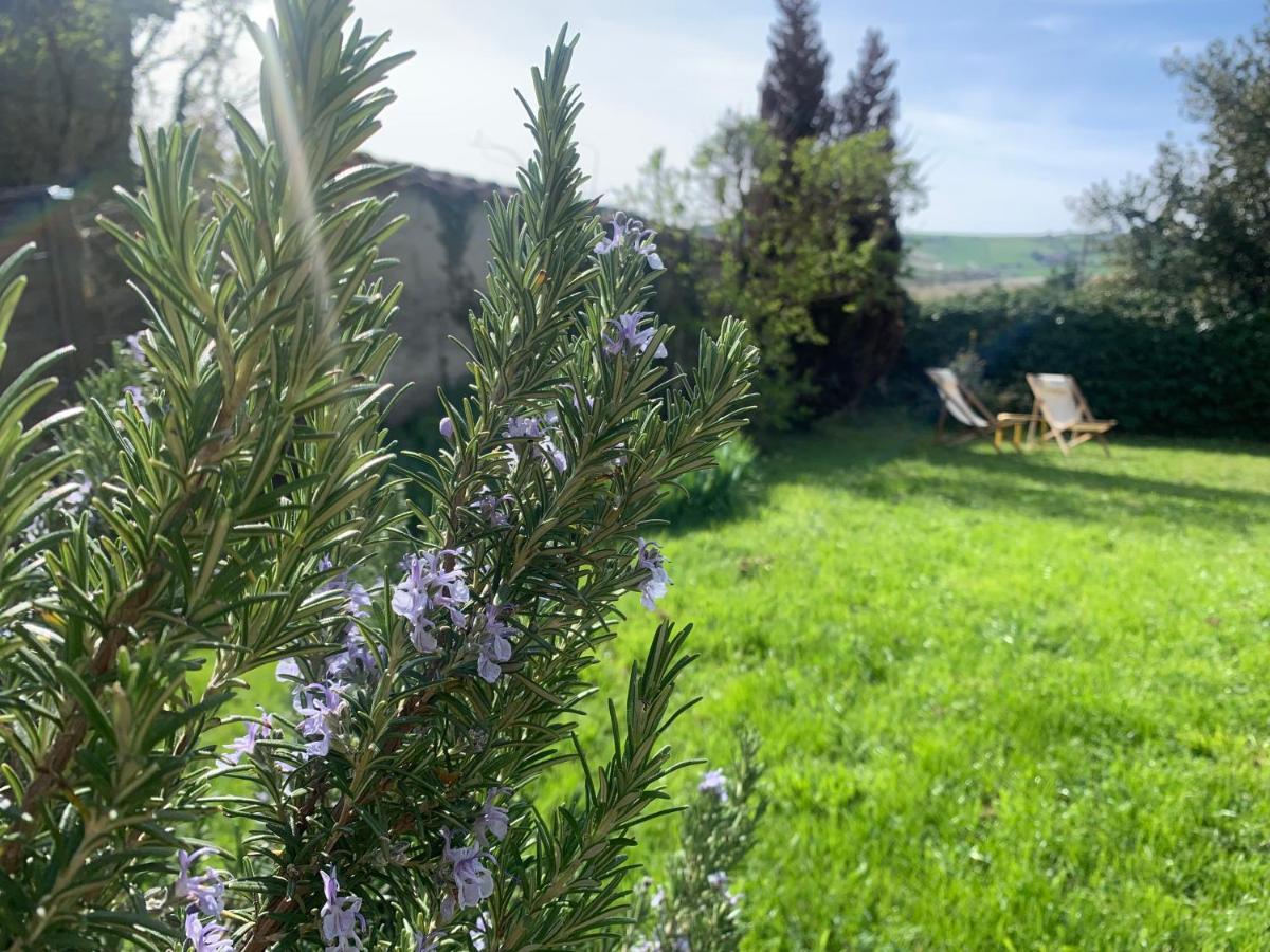 Le Gite De Buffetieres Saint-Romain-de-Popey Exterior foto